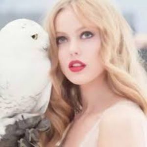 Meet your Posher, Inelda